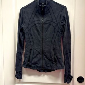 Lululemon define jacket size 6
